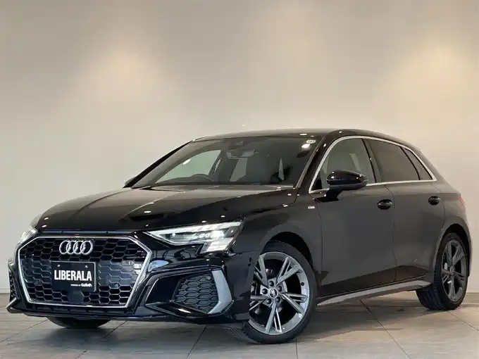 新着情報“Ａ３スポーツバック30TFSI Sライン”2021年式黒入荷しました！