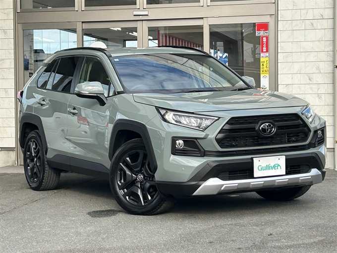 新着情報“ＲＡＶ４アドベンチャー”2023年式アーバンカーキ入荷しました！