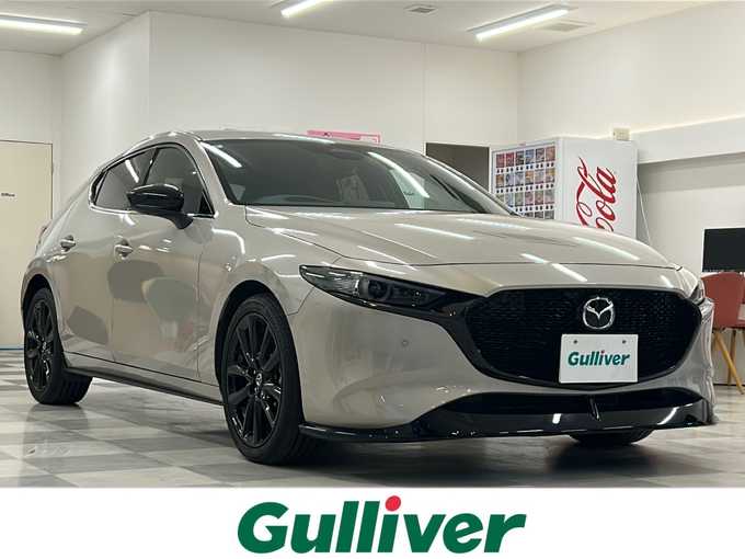 新着情報“ＭＡＺＤＡ３ファストバック15S レトロスポーツエディション”2024年式プラチナクォーツメタリック入荷しました！