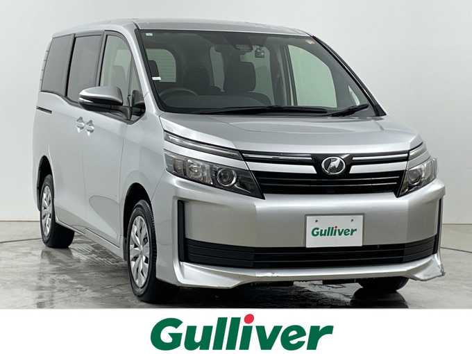 新着情報“ヴォクシーX”2017年式シルバーM入荷しました！