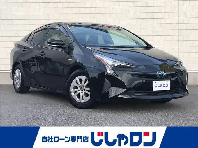 新着情報“プリウスS”2018年式アティチュードブラックマイカ入荷しました！