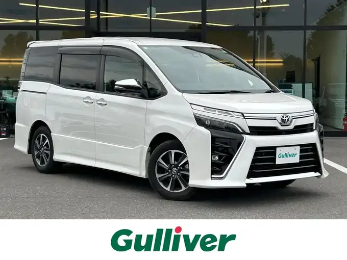 新着情報“ヴォクシーZS 煌Ⅲ”2021年式ホワイトパールクリスタルシャイン入荷しました！