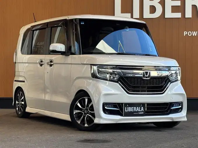 新着情報“Ｎ－ＢＯＸカスタムG・Lホンダセンシング”2019年式プラチナホワイトパール入荷しました！