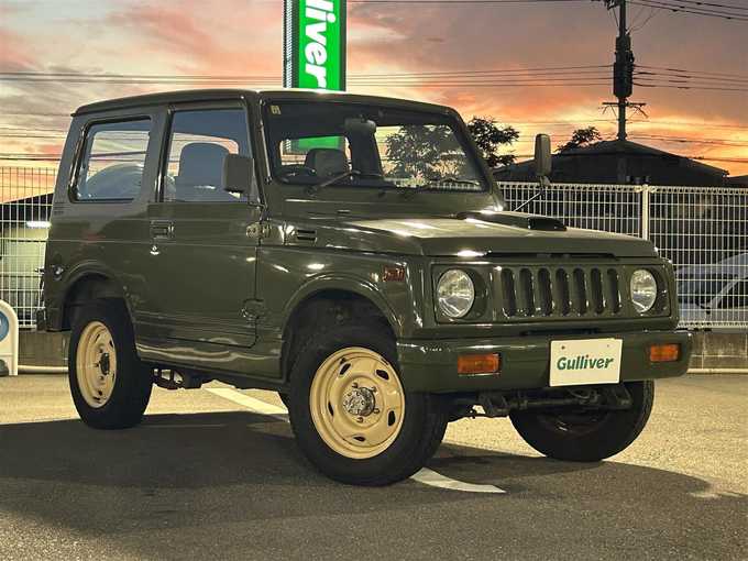 新着情報“ジムニーランドベンチャー”1995年式緑入荷しました！