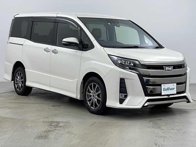 新着情報“ノアSi ダブルバイビー”2018年式ラグジュアリーホワイトパールクリスタルシャインガラスフレーク入荷しました！