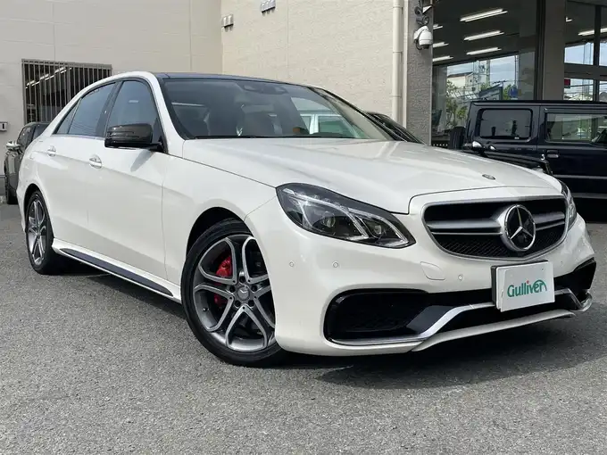 新着情報“ＥクラスE400 ハイブリッド アバンギャルド”2014年式ダイヤモンドホワイト入荷しました！