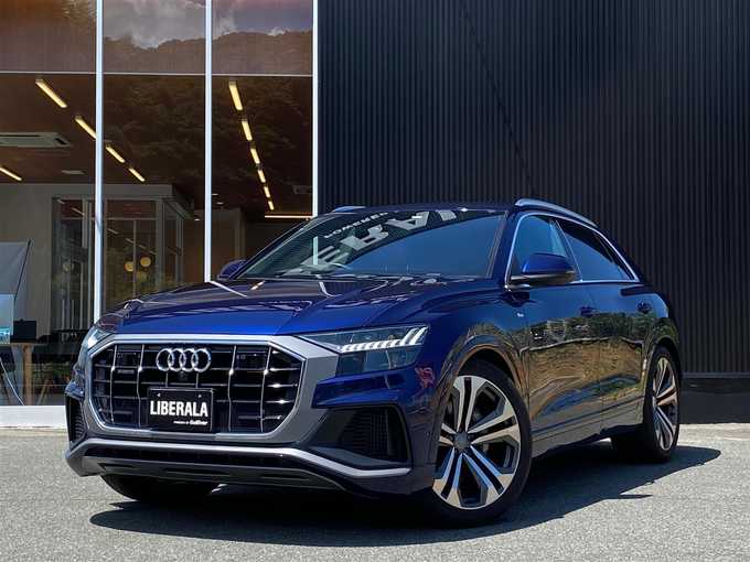 新着情報“Ｑ８55TFSIクワトロ デビューパッケージSライン”2020年式紺入荷しました！