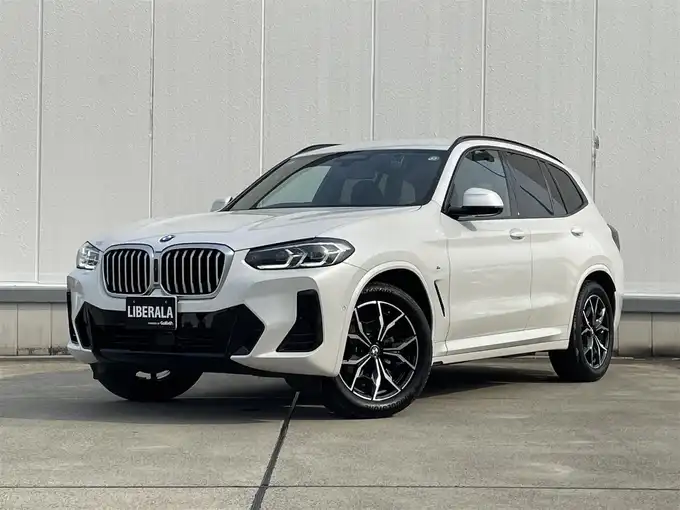 新着情報“Ｘ３xDrive 20d Mスポーツ”2024年式ミネラルホワイト入荷しました！