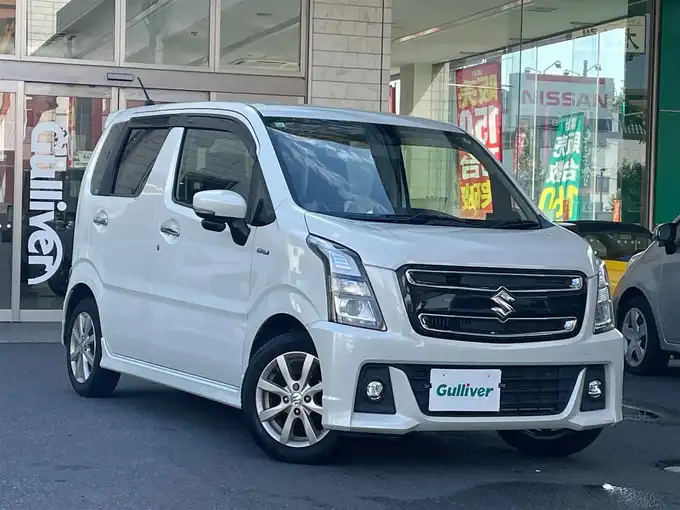 新着情報“ワゴンＲスティングレーハイブリッドX”2017年式ピュアホワイトP入荷しました！