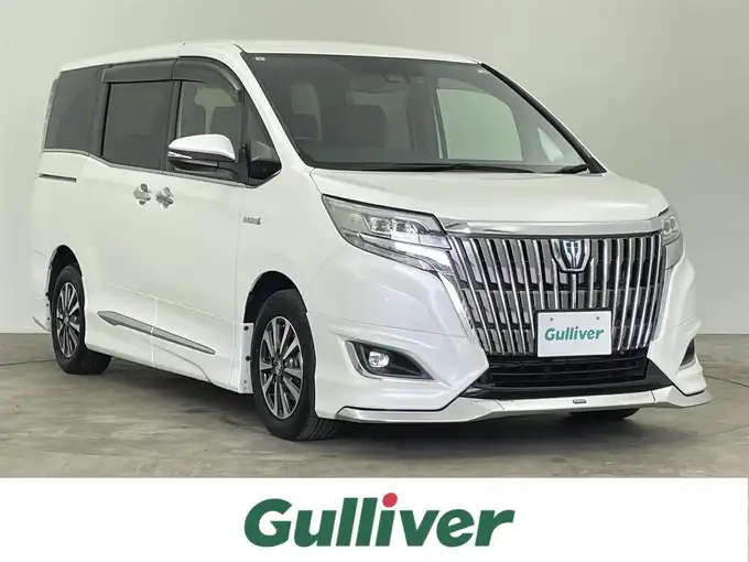 新着情報“エスクァイアハイブリッドGi プレミアムパッケージ”2017年式ホワイトパールクリスタルシャイン入荷しました！