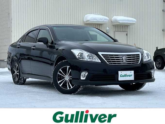 新着情報“クラウンロイヤルサルーンi－Four”2013年式ブラック入荷しました！