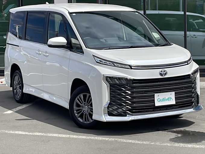 新着情報“ヴォクシーS－Z”2024年式ホワイトパールクリスタルシャイン入荷しました！