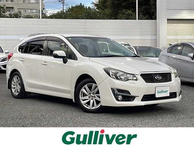 新着情報“インプレッサスポーツ2．0iアイサイト”2015年式クリスタルホワイトP入荷しました！