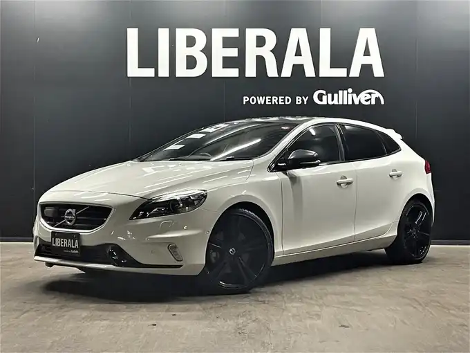 新着情報“Ｖ４０T5 Rデザイン”2015年式アイスホワイト入荷しました！