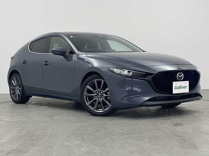 新着情報“ＭＡＺＤＡ３ファストバック15Sツーリング”2020年式ポリメタルグレーM入荷しました！