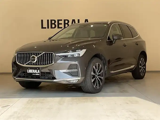 新着情報“ＸＣ６０アルティメット B5 AWD”2023年式グレー入荷しました！