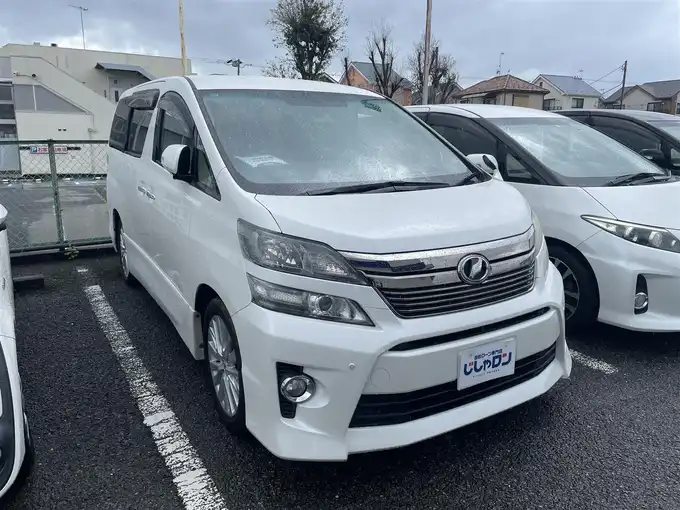 新着情報“ヴェルファイア2．4Z”2013年式ホワイトパールクリスタルシャイン入荷しました！