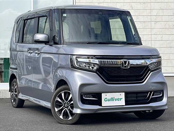新着情報“Ｎ－ＢＯＸカスタムG・Lホンダセンシング”2019年式ルナシルバーM入荷しました！