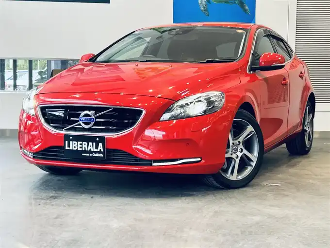 新着情報“Ｖ４０D4 SE”2016年式パッションレッド入荷しました！