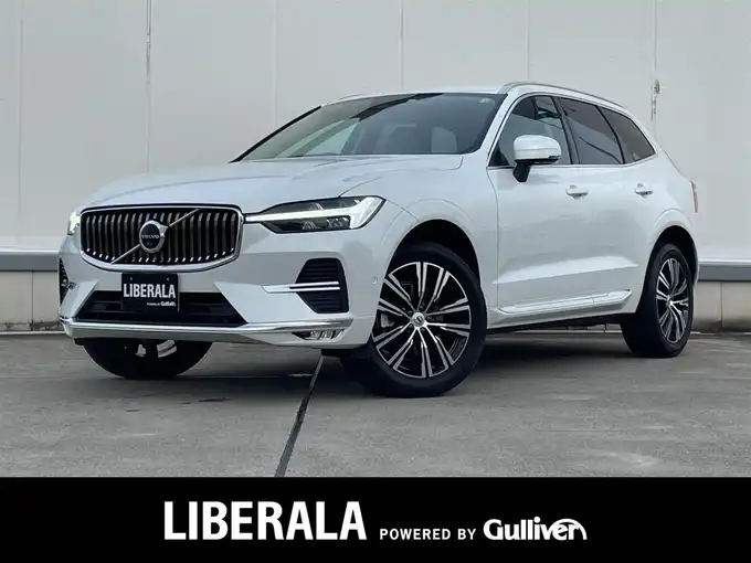 新着情報“ＸＣ６０アルティメット B5 AWD”2022年式白入荷しました！