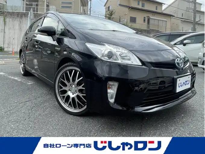 新着情報“プリウスL”2014年式ブラック入荷しました！