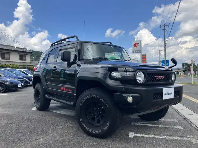 新着情報“ＦＪクルーザーベースグレード”2016年式ブラック/ホワイト入荷しました！