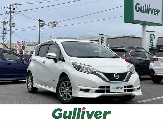 新着情報“ノートe－パワー X FOUR”2018年式ブリリアントホワイトパール入荷しました！