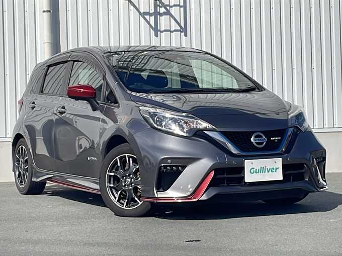 新着情報“ノートe－パワーニスモ S”2019年式銀／ガンＭ入荷しました！