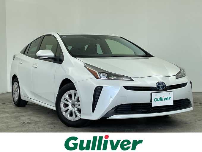 新着情報“プリウスS”2022年式プラチナホワイトパールマイカ入荷しました！