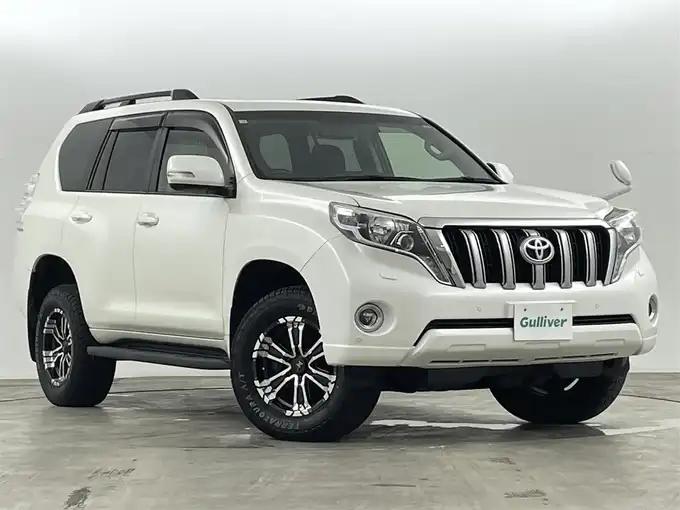 新着情報“ランドクルーザープラドTX”2016年式ホワイトパールクリスタルシャイン入荷しました！