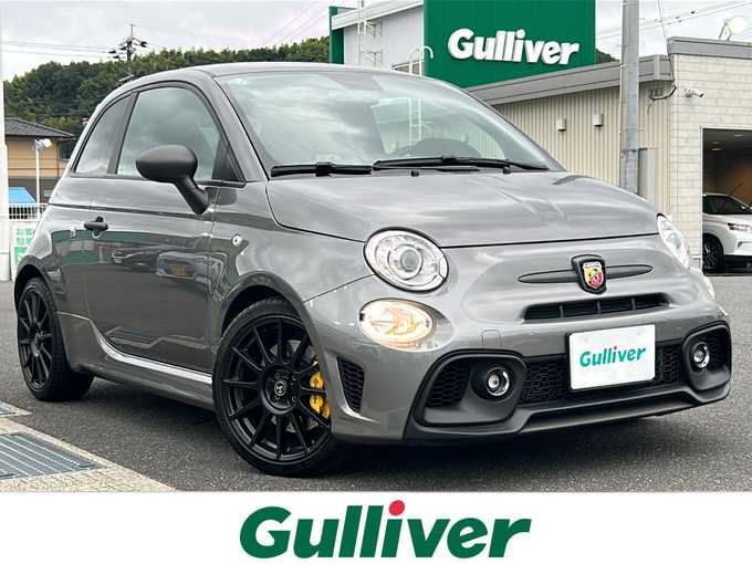 新着情報“アバルト６９５コンペティツィオーネ”2023年式ガンＭ入荷しました！
