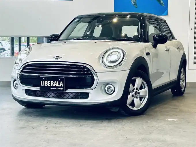 新着情報“ＭＩＮＩクーパーD”2020年式シルバー入荷しました！