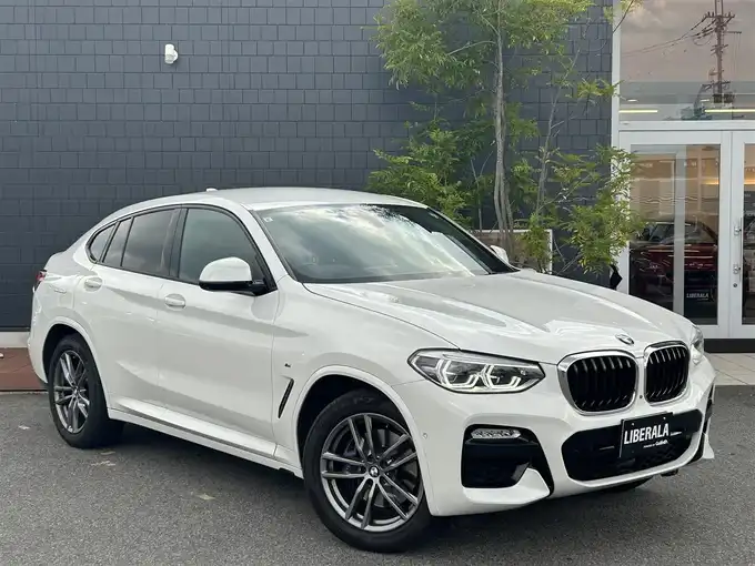 新着情報“Ｘ４xDrive 30i Mスポーツ”2019年式白入荷しました！