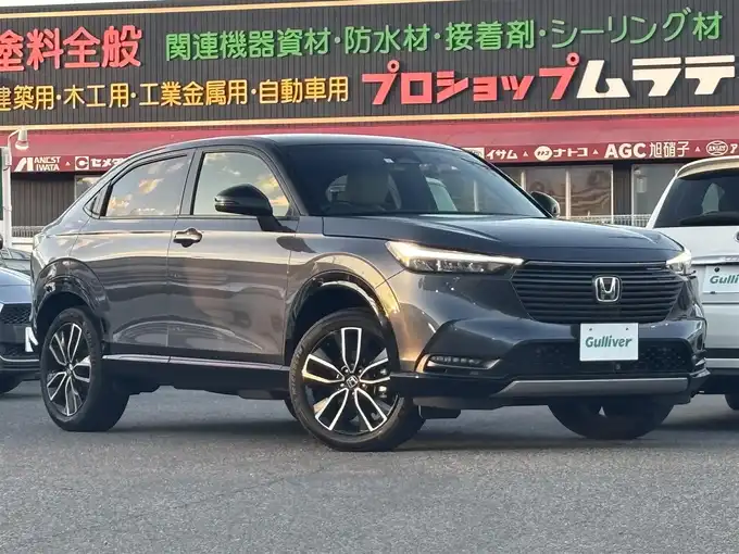 新着情報“ヴェゼルe:HEV PLaY”2023年式メテオロイドグレーメタリック入荷しました！