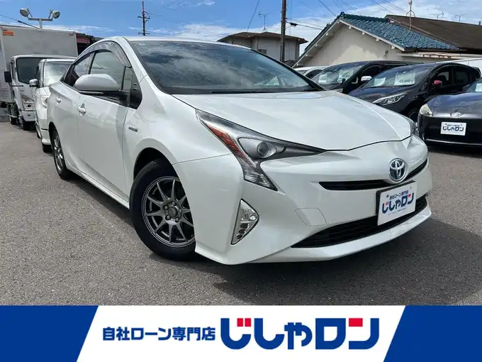 新着情報“プリウスS”2017年式ホワイトパールクリスタルシャイン入荷しました！