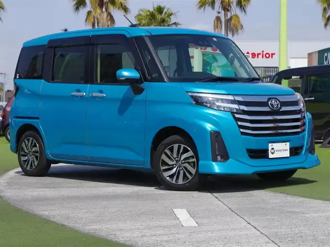 新着情報“ルーミーカスタムG”2022年式ターコイズブルーマイカメタリック入荷しました！