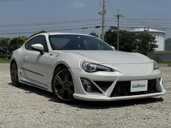 新着情報“８６GT”2012年式サテンホワイトパール入荷しました！
