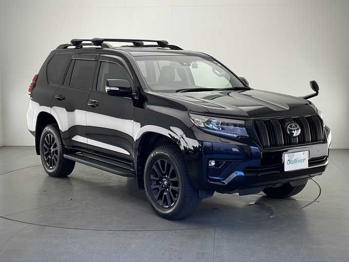 新着情報“ランドクルーザープラドTX Lパッケージ マットブラックエディション”2023年式アティチュードブラックマイカ入荷しました！