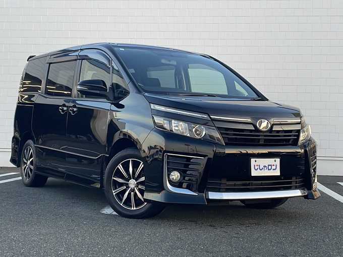 新着情報“ヴォクシーZS”2014年式ブラック入荷しました！
