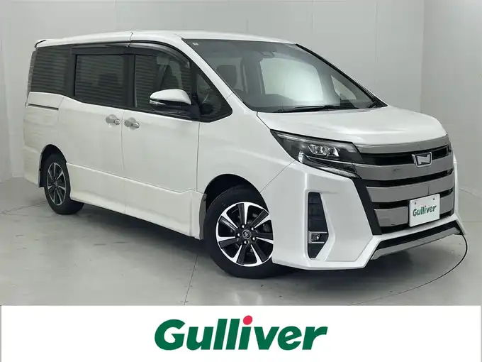 新着情報“ノアSi ダブルバイビー”2018年式ホワイトパールクリスタルシャイン入荷しました！