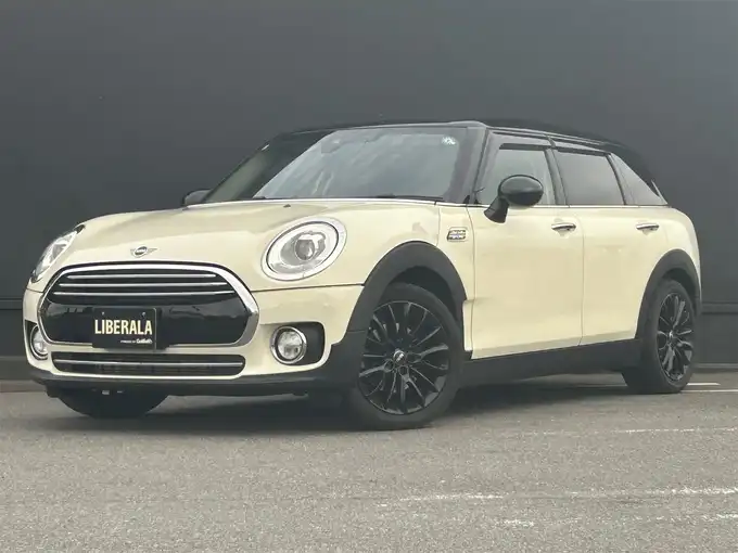 新着情報“ＭＩＮＩクーパーD クラブマン”2019年式ペッパー・ホワイト入荷しました！