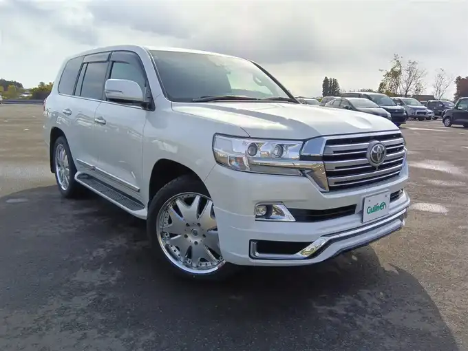 新着情報“ランドクルーザーZX”2016年式ホワイトパールクリスタル