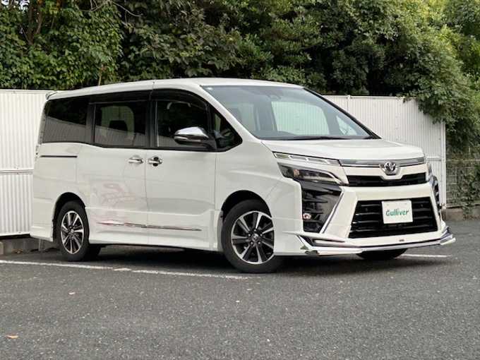 新着情報“ヴォクシーZS 煌Ⅱ”2020年式ホワイトパールクリスタルシャイン入荷しました！