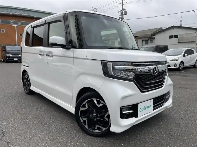 新着情報“Ｎ－ＢＯＸカスタムG・Lターボホンダセンシング”2020年式プラチナホワイトパール入荷しました！