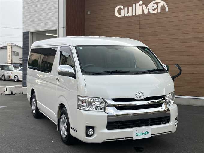 新着情報“ハイエースワゴンGL”2017年式ホワイトパールクリスタルシャイン入荷しました！
