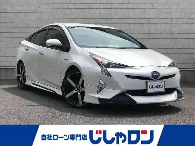 新着情報“プリウスSセーフティプラス”2016年式ホワイトパールクリスタルシャイン入荷しました！