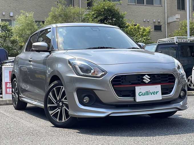 新着情報“スイフトRS”2021年式プレミアムシルバーメタリック入荷しました！