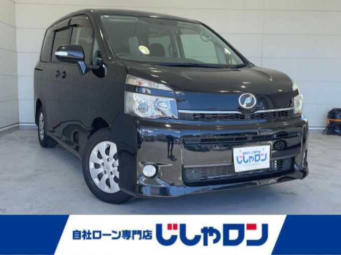 新着情報“ヴォクシートランス－X”2012年式ブラック入荷しました！