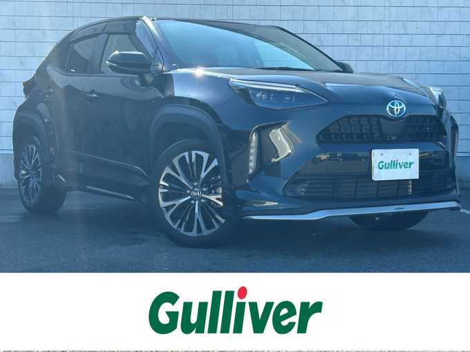 新着情報“ヤリスクロスハイブリッドZ”2022年式ブラックマイカ入荷しました！