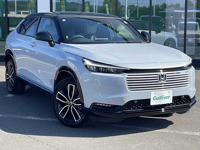 新着情報“ヴェゼルe:HEV Z・PLaYパッケージ”2025年式プレミアムサン